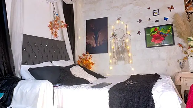 Kyara Queen online show from February 11, 6:41 pm