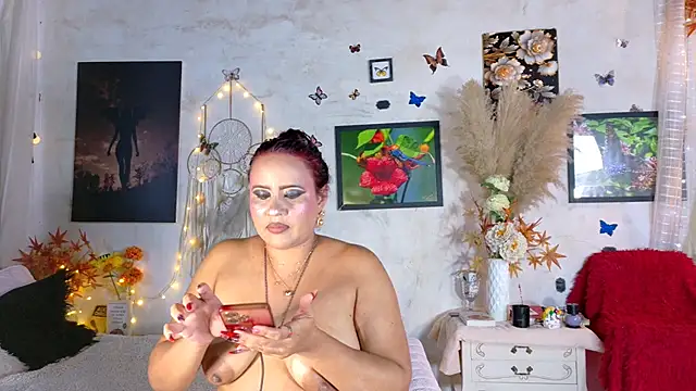 Kyara Queen online show from May 21, 6:49 pm