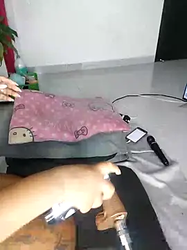 Snapshot of Lilithcaballero chatting on November 27, 11:38 pm Lilithcaballero online show from November 27, 11:38 pm