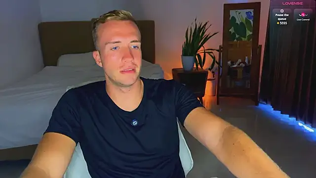 tommy cumfinger online show from March 16, 5:37 am