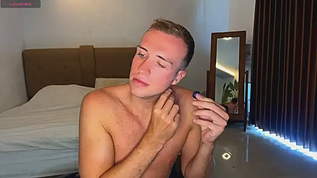 tommy cumfinger online show from July 15, 2:40 am