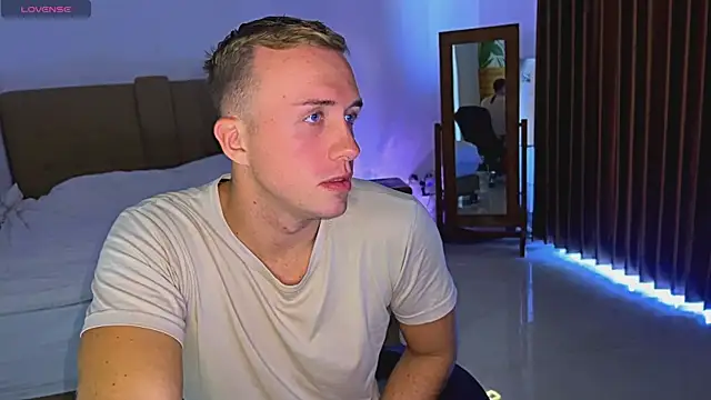 tommy cumfinger online show from July 12, 3:07 am