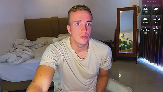 Snapshot of tommy_cumfinger chatting on May 24, 2:22 am tommy cumfinger online show from May 24, 2:22 am