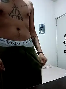 Snapshot of ale3J4a chatting on December 1, 5:30 am ale3J4a online show from December 1, 5:30 am