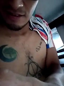 Snapshot of ale3J4a chatting on November 7, 7:51 pm ale3J4a online show from November 7, 7:51 pm