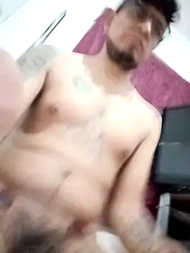 Snapshot of ale3J4a chatting on December 2, 7:43 am ale3J4a online show from December 2, 7:43 am