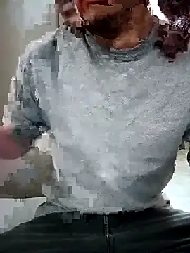 Snapshot of ale3J4a chatting on November 15, 4:00 pm ale3J4a online show from November 15, 4:00 pm