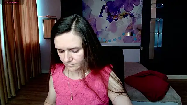 Snapshot of AriaGray chatting on February 23, 1:12 pm AriaGray online show from February 23, 1:12 pm