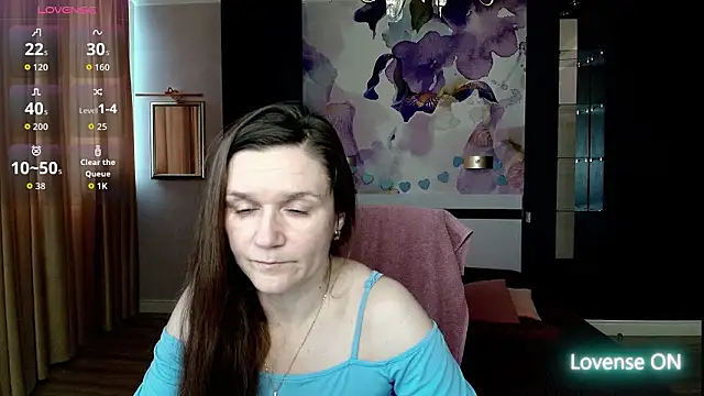 Snapshot of AriaGray chatting on February 26, 1:11 pm AriaGray online show from February 26, 1:11 pm