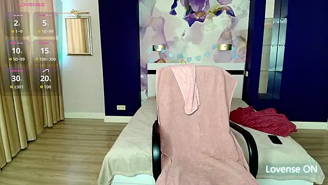 AriaGray online show from March 11, 7:02 am