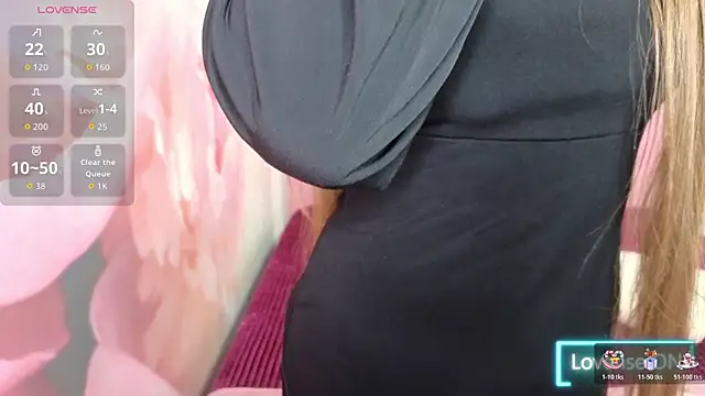 AriaGray online show from November 3, 2:31 pm