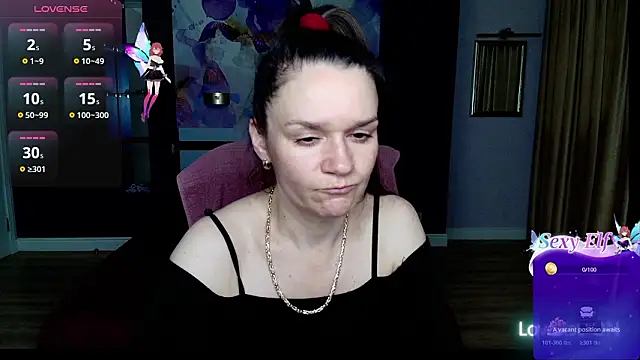 Snapshot of AriaGray chatting on February 3, 3:15 am AriaGray online show from February 3, 3:15 am