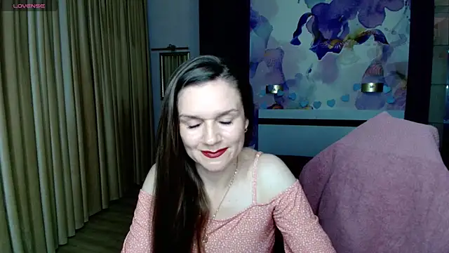 Snapshot of AriaGray chatting on June 21, 12:49 am AriaGray online show from June 21, 12:49 am