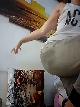 AbbyBaker222 online show from December 27, 5:52 am