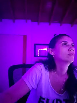 AbbyBaker222 online show from November 14, 9:24 am