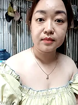 Snapshot of VyOanh2K chatting on March 16, 5:36 am VyOanh2K online show from March 16, 5:36 am