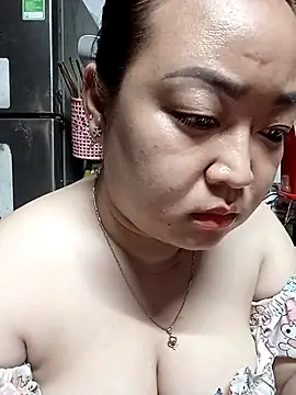 VyOanh2K online show from November 11, 3:29 pm