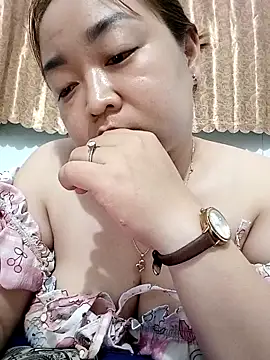 VyOanh2K online show from November 26, 3:45 pm