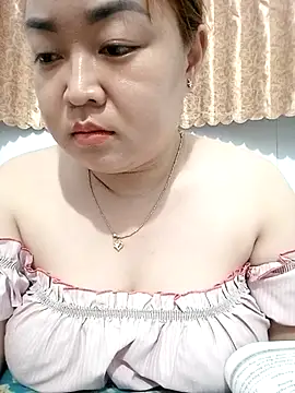 VyOanh2K online show from November 1, 4:34 pm