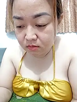 VyOanh2K online show from March 18, 3:24 pm