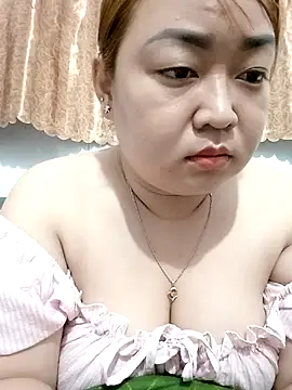 VyOanh2K online show from October 31, 1:41 pm