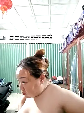 VyOanh2K online show from March 13, 3:17 pm