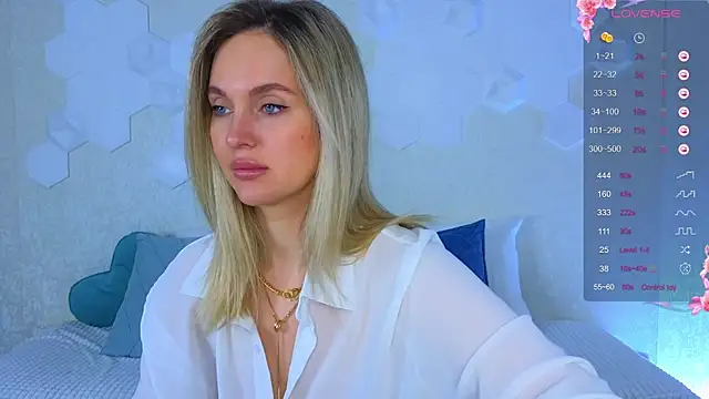 Lynna Sparks online show from November 18, 2:16 am