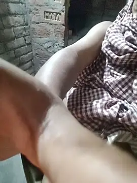 Snapshot of biharihotlund chatting on February 15, 1:43 pm biharihotlund online show from February 15, 1:43 pm