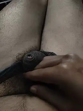 Snapshot of biharihotlund chatting on February 7, 5:48 am biharihotlund online show from February 7, 5:48 am