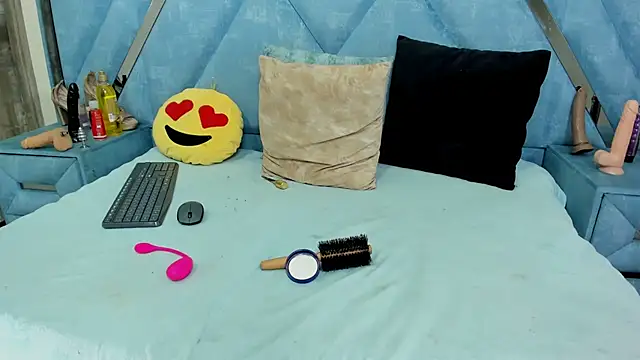 Aura love69 online show from April 11, 7:56 am