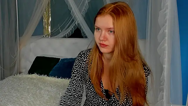 Eva  Lewis online show from February 3, 1:16 am