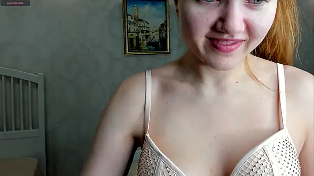 Eva  Lewis online show from March 16, 6:32 pm