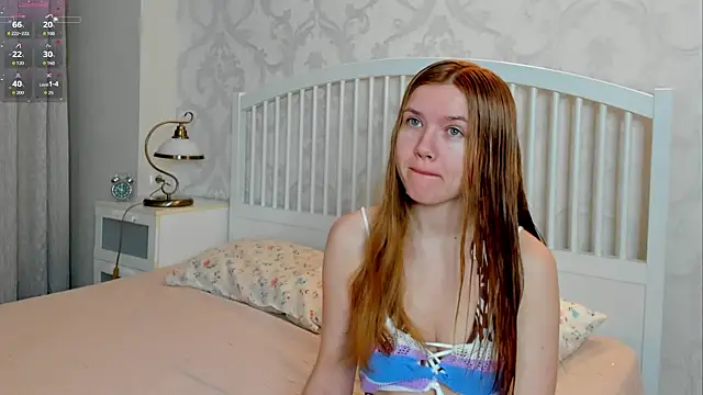 Snapshot of Eva__Lewis chatting on June 16, 4:01 am Eva Lewis online show from June 16, 4:01 am