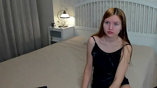 Eva  Lewis online show from March 20, 4:57 am