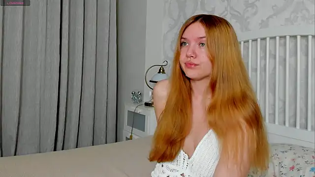 Snapshot of Eva__Lewis chatting on June 23, 4:27 pm Eva Lewis online show from June 23, 4:27 pm