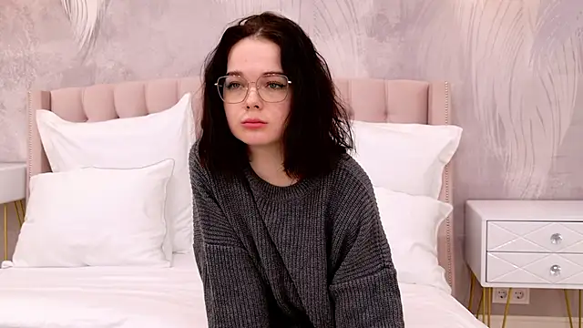 DeniseReese online show from March 11, 8:19 am