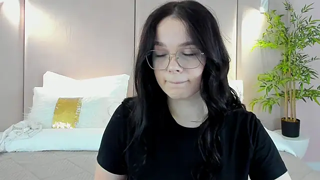 DeniseReese online show from July 20, 3:03 am