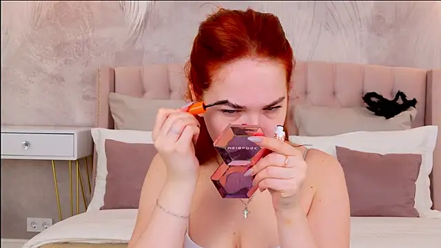 DeniseReese online show from October 29, 2:54 am