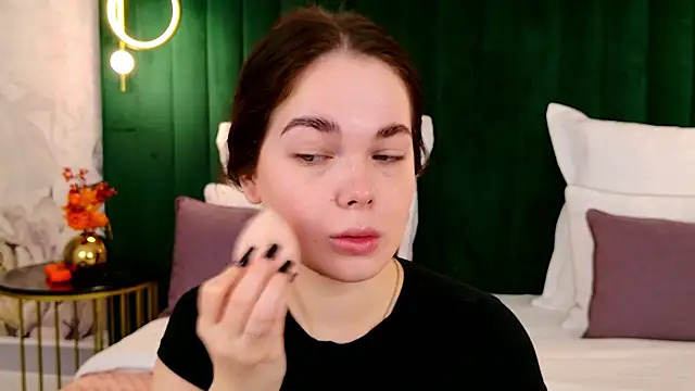 DeniseReese online show from October 7, 2:12 am