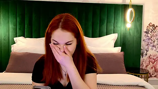 DeniseReese online show from February 26, 2:55 am