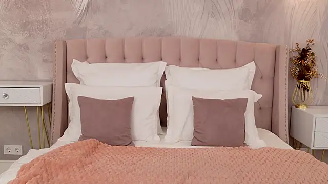 DeniseReese online show from November 16, 2:38 am