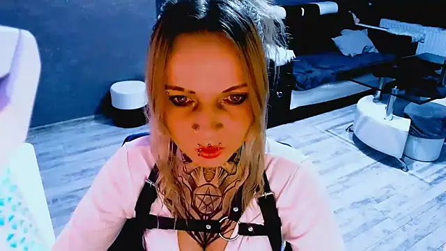 InesGold online show from February 4, 9:21 pm