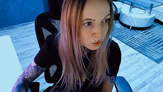 InesGold online show from April 8, 8:10 pm