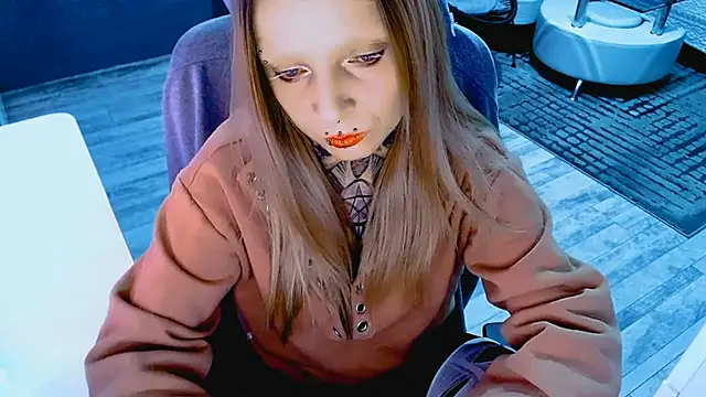 InesGold online show from April 14, 6:40 am