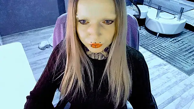 InesGold online show from April 13, 6:23 pm