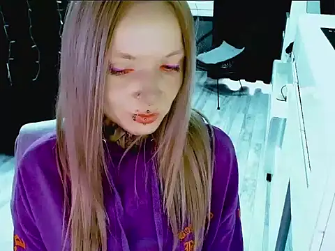 Snapshot of InesGold chatting on September 29, 3:17 pm InesGold online show from September 29, 3:17 pm