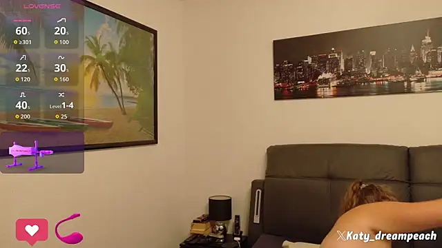 Snapshot of Katy_dream_peach chatting on December 2, 5:58 pm Katy dream peach online show from December 2, 5:58 pm