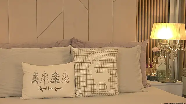 Blanche Summer online show from December 14, 1:39 pm