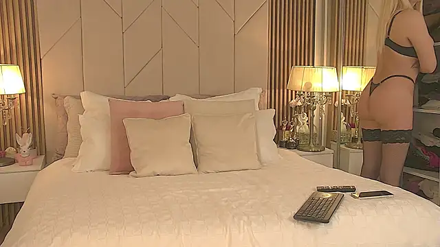 Blanche Summer online show from March 31, 11:34 am