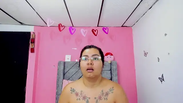 LaylaHolmes online show from March 20, 11:44 am